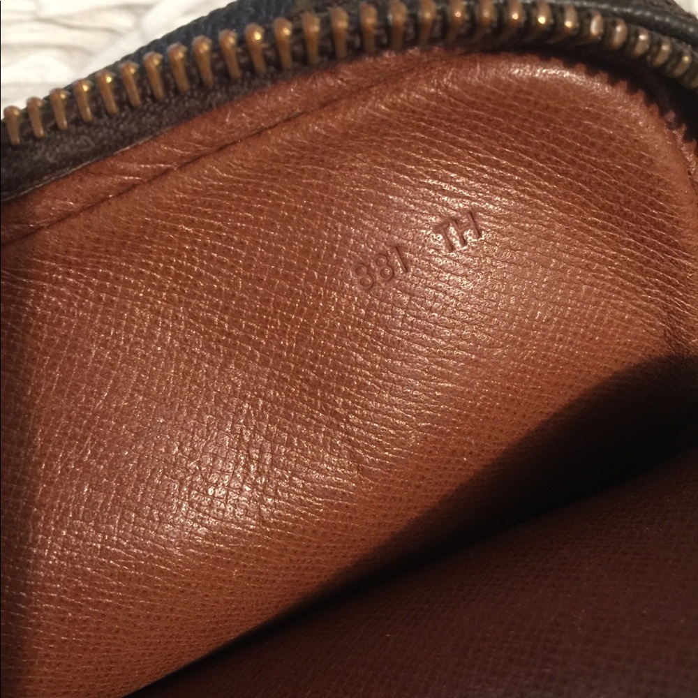 Authentic Louis Vuitton PM Marly - Picture 5 of 8